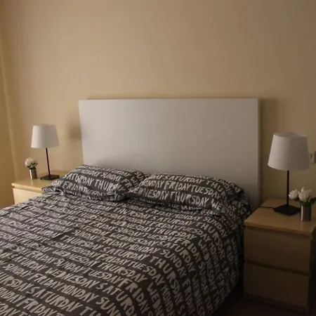 Amplio Plaza De Toros Apartment