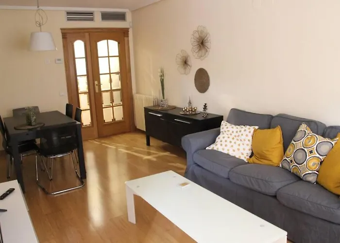 Amplio Plaza De Toros Saragozza